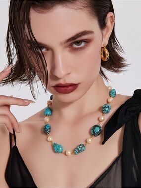 Turquoise and Mother of Pearl Statement Necklace - Women Jewelry☑️